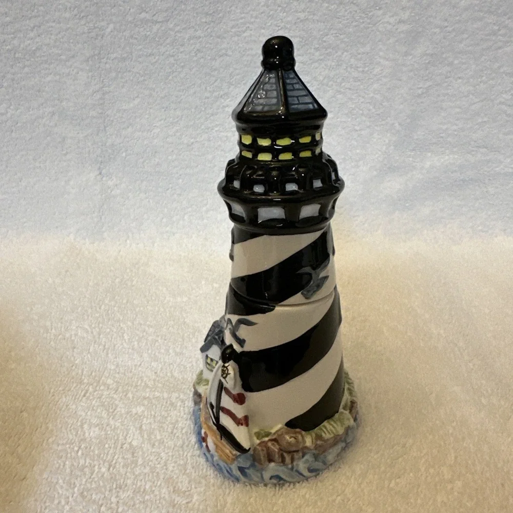 Ceramic Stacking‎ Lighthouse Salt & Pepper Shakers 3 x 6